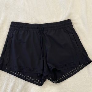 Athleta short! Color black! New, without tags! Size 10!